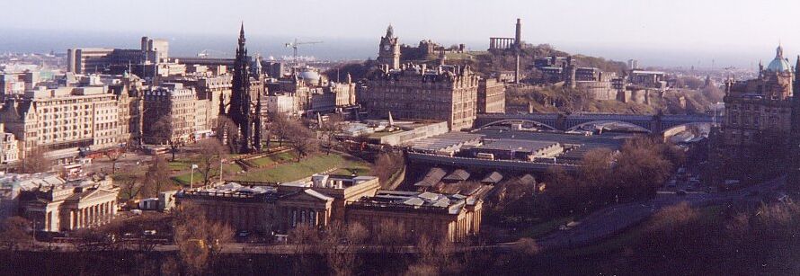 Did I mention I love this city? (Edinburgh, from Edinburgh Castle)