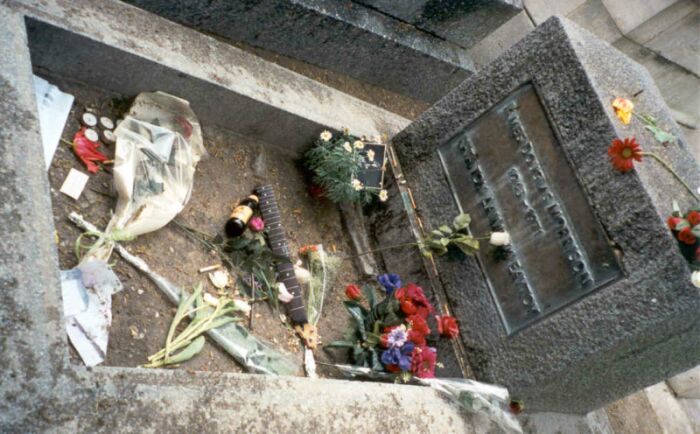 The grave of Jim Morrison.